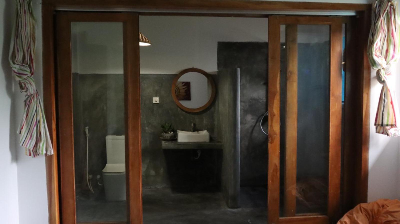 Julianu Hotel Tangalle Eksteriør billede